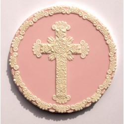 Veľký kríž s krajkou