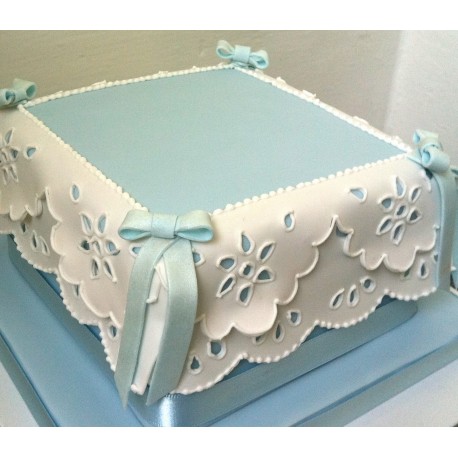 Krajkový vykrajovač Flounce